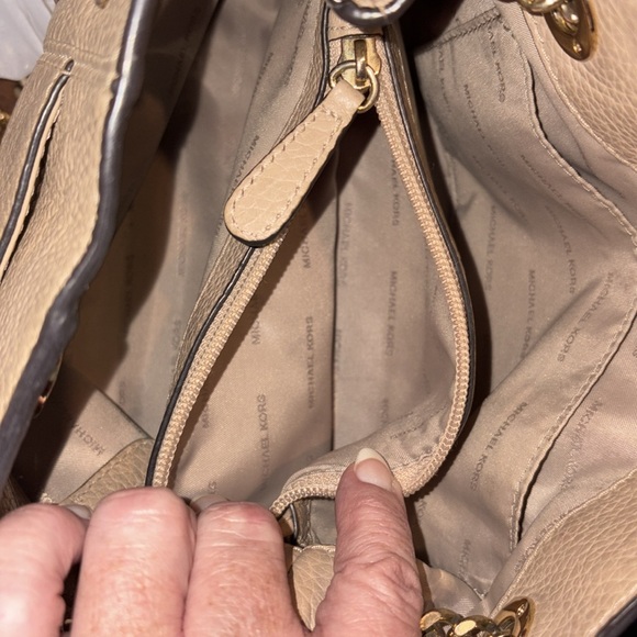 Michael Kors   Convertible Crossbody shoulder bag  pebbled leather khaki tan EUC - Picture 15 of 17